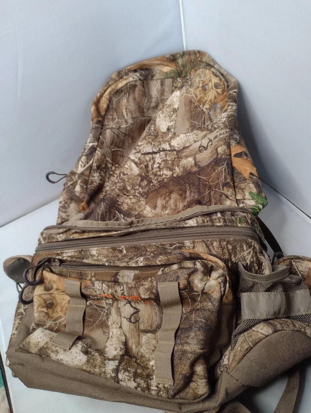 ALPS OutdoorZ Big Bear Lumbar Pack Day Pack 2 in 1 Realtree Xtra Camo A6